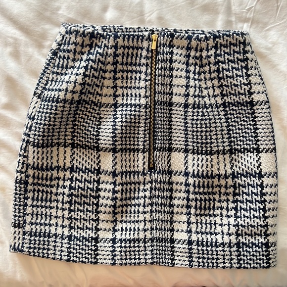 H&M Wool Blend Skirt - Picture 2 of 3